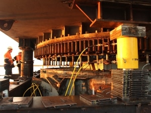 Slew Bearing Replacement on a Ship Loader