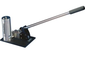 11100 Single Speed Ultra High Pressure Hydraulic Hand Pump 45 In3 Usable Oil 10 000 Psi Enerpac