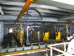 SKYFFOLDING Scaffolding and Lifting System Supported by Strand Jacks
