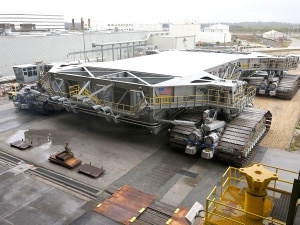 Bearing Removal on NASA's Crawler-Transporter