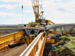 Hydraulic Jacking System Assists Construction of the Honolulu Rail Transit System