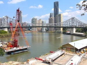 SyncHoist Lifts and Positions Brisbane Riverwalk Concrete Girders